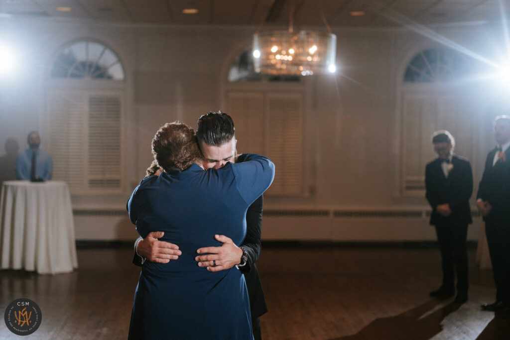 Amanda & Matt's refreshing Trenton Country Club Wedding in Trenton, NJ captured by classic and creative eastern pennsylvania wedding photographer CSM Photography